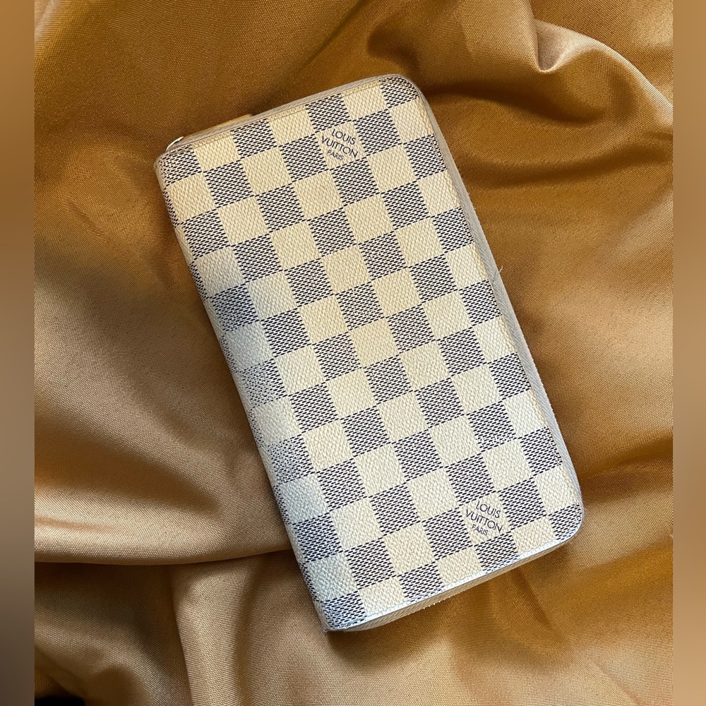 Louis Vuitton Zippy Organizer in DAMIER AZUR DA